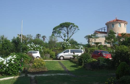 Namwon House | Jeju Myung House