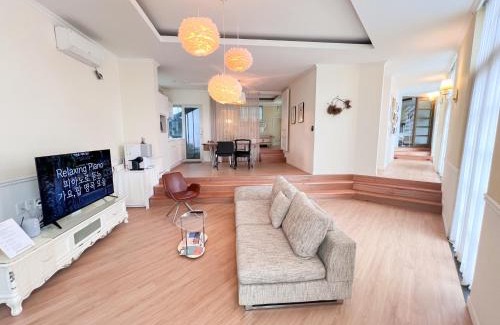 Namwon House | Jeju Semo, Byeol