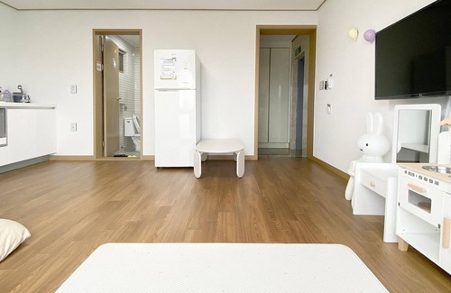 Seongsan House | Jeju Seongsan Baekrok Kids Pension