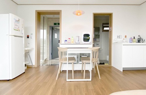 Seongsan House | Jeju Seongsan Baekrok Kids Pension