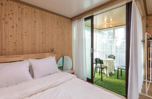 Sehwa-ri House | Jeju Solsup Pension