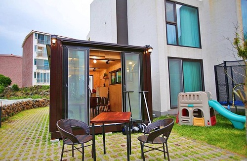 Hallim House | Jeju Sorang N Farms Village