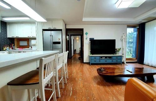 Hallim House | Jeju TheRiche Pension