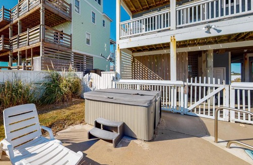 Hatteras House | Jekyll's Hydeout #1HH