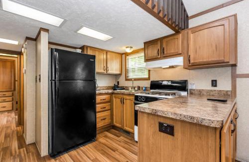 Greenfield Park House | Jellystone Park Birchwood Acres