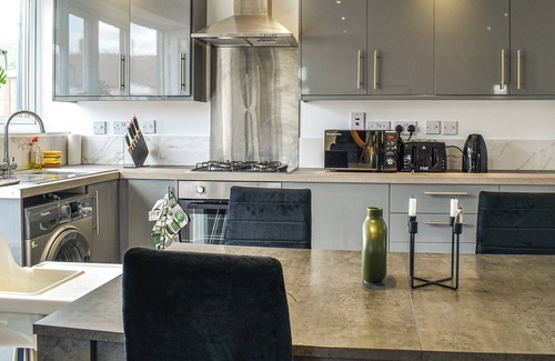 Ashford Cottage | Jemmett House is a lovely high end two bed house in a great location.