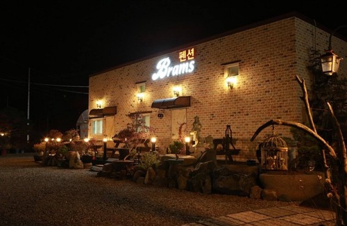 Jeongeup House | Jeongeup Brahms Pension A