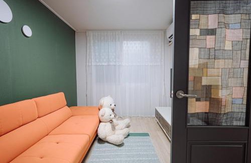 Jeonju House | Jeonju Hanok Village Artist’s House Sigan Moonui