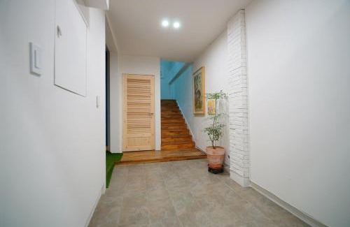 Jeonju House | Jeonju Hanok Village Dohwaseoga Stay Private Pension