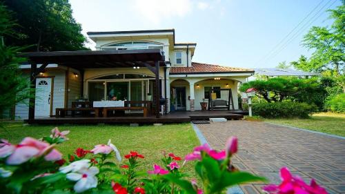 Kaeksa House | Jeonju hanok village Kim myeong ok Byeoljang pension