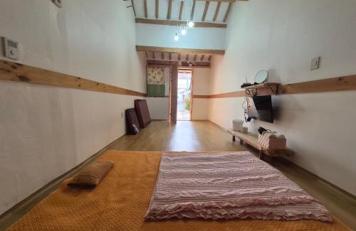 Jeonju House | Jeonju Tosarang Guesthouse