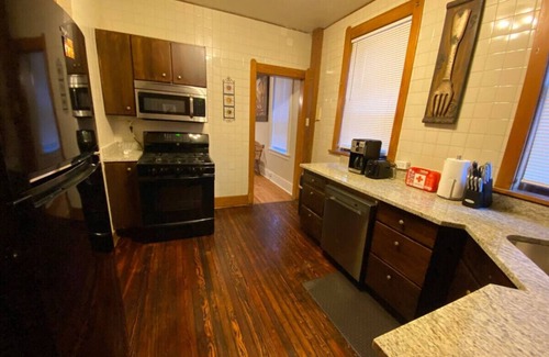 Point Breeze North Apartment | Jewel in Historic Point Breeze