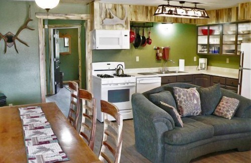 Cody Cabin | Jim Creek Cabin- cozy mountain retreat!