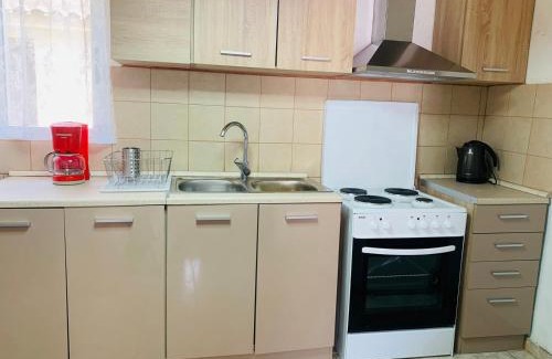 Moudros House | Jimmy's Crib