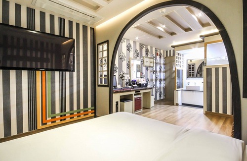 Chinju Hotel | Jinju Hotel Beach