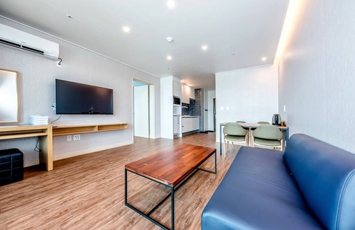 Seogwipo City Apartment | JnB Family Hotel