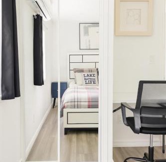 East Windsor House | Jnice Residence