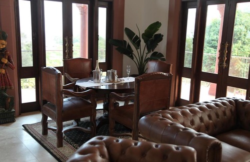 Terranora Hotel | Jodha Bai Retreat