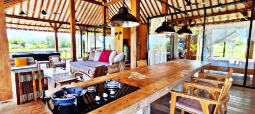 Kalisada Apartment | JOGLO APONG Beachfront Apartment