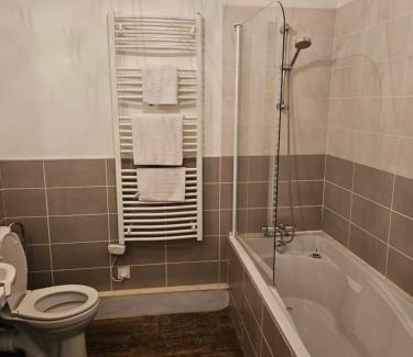 Mamers Bed & Breakfast | John's B&B