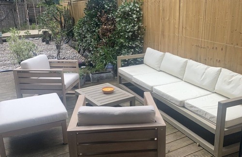 Chiswick Apartment | Joie de Vivre - One Bedroom Apartment, Sleeps 4