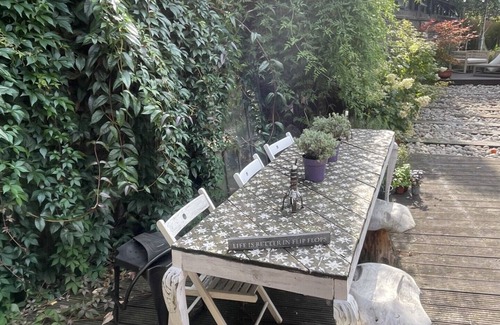 Chiswick Apartment | Joie de Vivre - One Bedroom Apartment, Sleeps 4