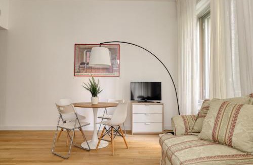 Porta Nuova Apartment | JOIVY Stylish Studio Near Pinacoteca Brera