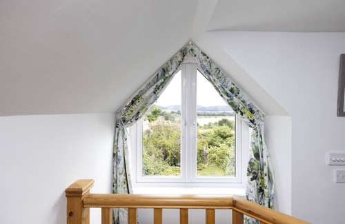 Errol Cottage | JOIVY The Nest - Cosy Cottage in beautiful, Perthshire