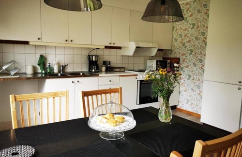 Bracke Municipality House | Jojos Lodge