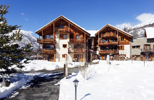 Saint-Chaffrey Condo | Joli Appartement 4 personnes, à 300m des pistes