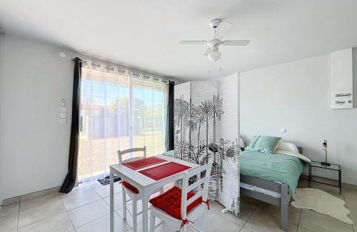 Saint-Aubin-de-Blaye Apartment | Joli Studio proche CNPE du Blayais