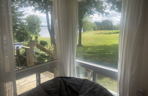 Bobcaygeon Cottage | Jolie Maison Bobcaygeon Waterfront Cottage