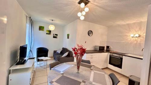 Allevard Apartment | Jolie T3 Dans le parc des Thermes