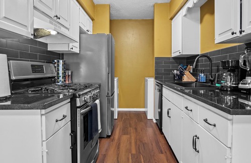Tulsa House | Joplin Avenue Junction: Two Bedroom Duplex