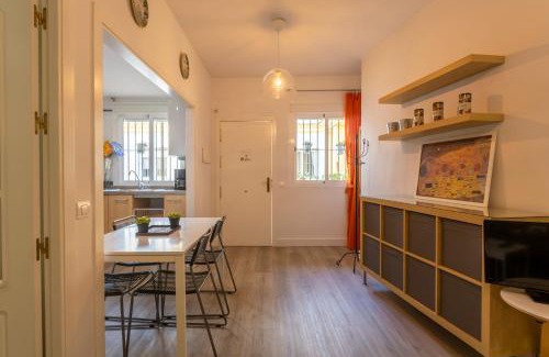 Encarnacion-Regina Apartment | José Gestoso Sevilla Urban
