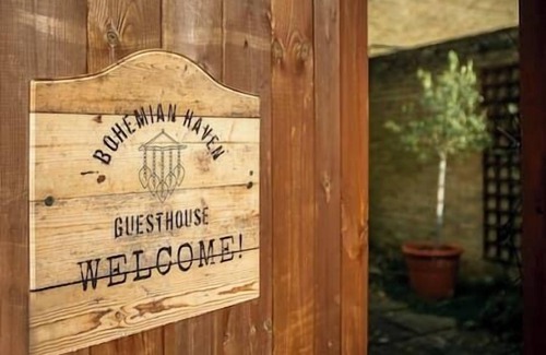 Headington Apartment | Journey at Bohemian Haven