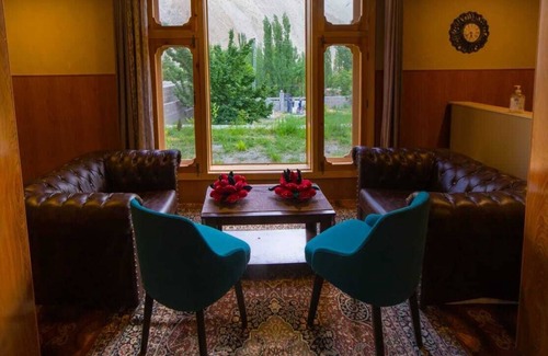 Hunza Hotel | Jovenna Resort