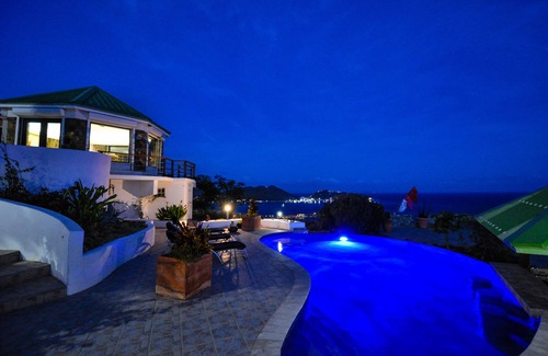 Cay Bay Hill Villa | 🌴Joy Estate by IRE Vacations - Expansive Property with Amazing Views ☀️