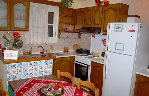 Ano Lechonia House | Joy Seaside Apartment