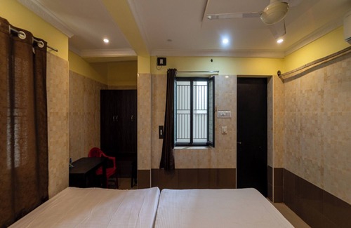 Velankanni Hotel | JR Lodge