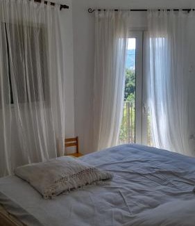 Kfardebian Bed & Breakfast | Jrane Les Pins