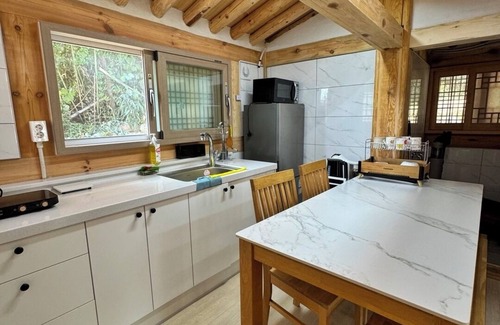 Gurye House | Jukrokjungsa hanokstay