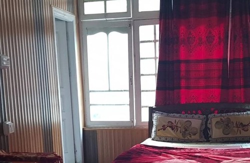 Miandam Hotel | Junaid Palace