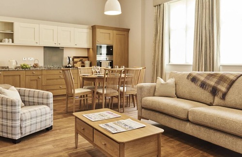 Walwick Villa | Juneberry House - Two Bedroom Villa, Sleeps 4