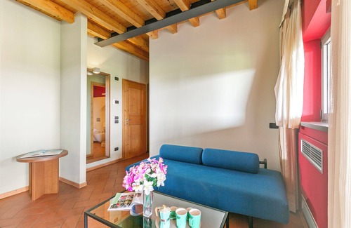 San Benedetto di Lugana Hotel | Junior Suite Borgogna - Almavite, Desenzano Del Garda, Italy