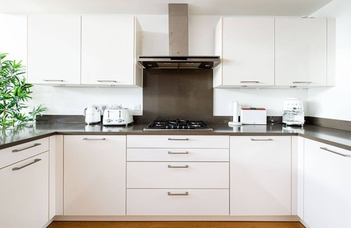 Cirencester House | Juniper House (HM13), Lower Mill Estate, Cotswolds