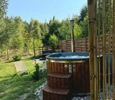 Radzymin House | Jurta nad Zegrzem z prywatnym jacuzzi