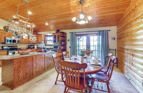 Cassville Cabin | 'Just a Cast Away' Cassville Cabin w/Covered Deck