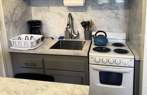 Carpinteria Condo | Just a few steps from Carpinteria State Beach. Bright, clean and cozy.