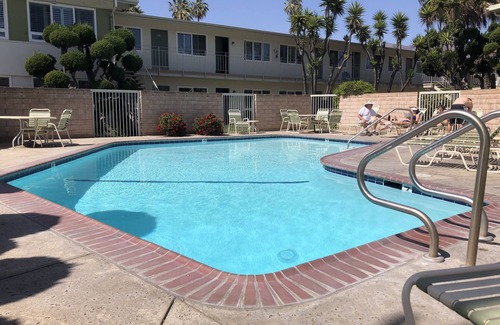 Carpinteria Condo | Just a few steps from Carpinteria State Beach. Bright, clean and cozy.